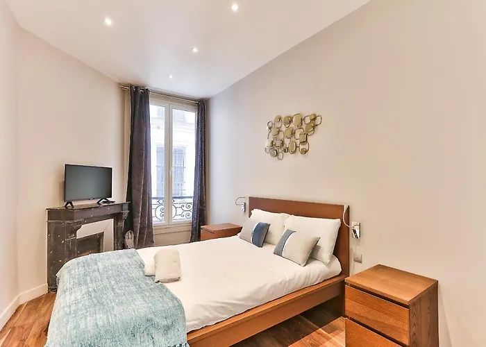 57-luxury Parisien Sebastopol 1 * Παρίσι